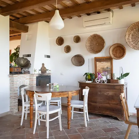 Cri Cri Di Charme Bed & Breakfast San Benedetto del Tronto