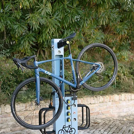 Cri Cri Di Charme - Bike Alojamento de Acomodação e Pequeno-almoço 3*